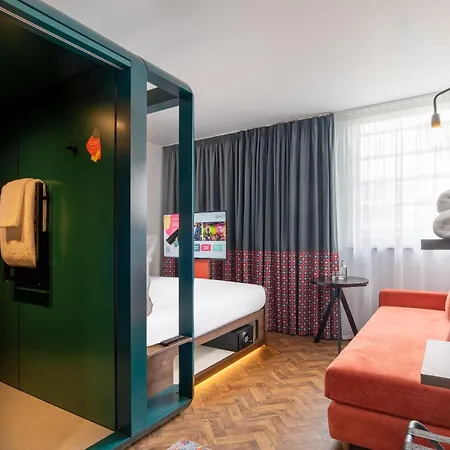 Yotel Manchester Deansgate-3