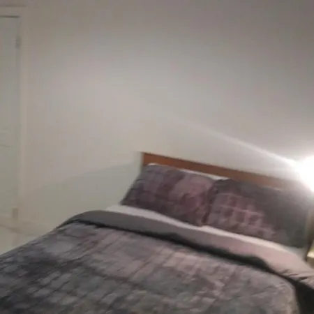 Spacious Room Near Manchester City Centre-3