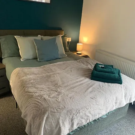 Averill Street Guest House-3